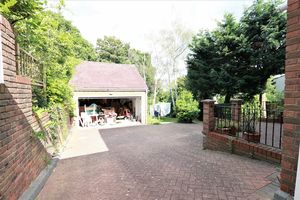 Photo 18- click for photo gallery